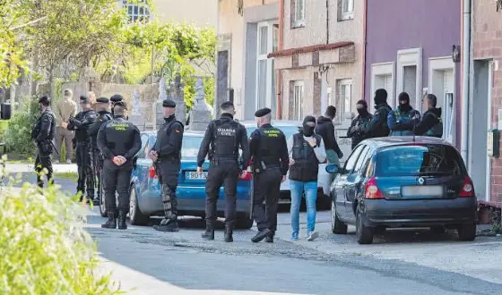 OPERACIÓN ANTIDROGA EN CARBALLO Y A LARACHA