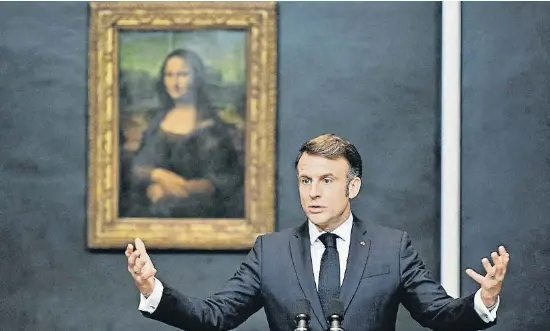 MACRON, DE NOTRE DAME AL LOUVRE DEL FUTURO