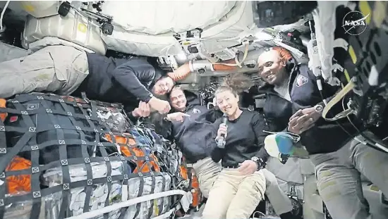 LA CÁPSULA ORION YA VA HACIA LA LUNA