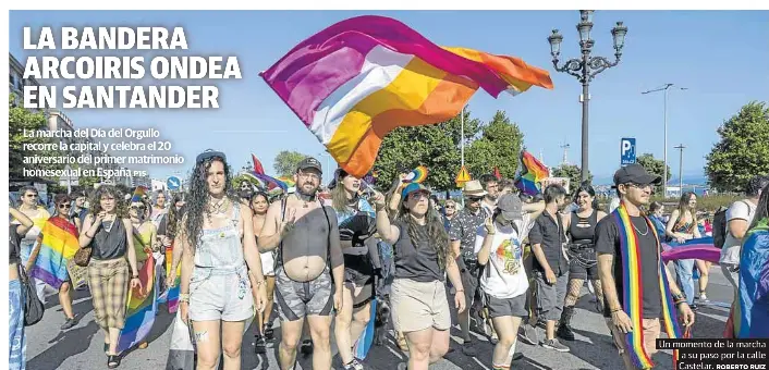 LA BANDERA ARCOIRIS ONDEA EN SANTANDER