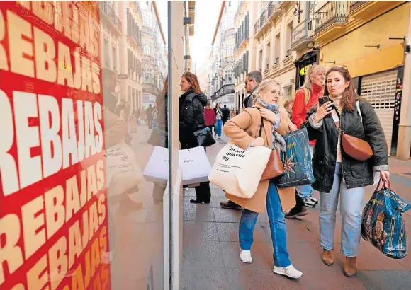 DÍA DE REBAJAS Y DEVOLUCIONES EN MÁLAGA
