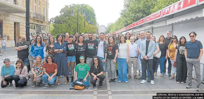 GIJÓN DESPIDE SU FERIA DEL LIBRO MÁS MULTITUDINARIA