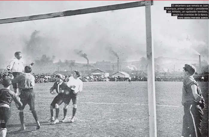 PRIMERA IMAGEN DEL EQUIPO EN JUEGO (1902)