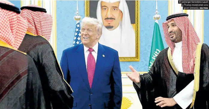 ARABIA SAUDÍ AGASAJA A TRUMP