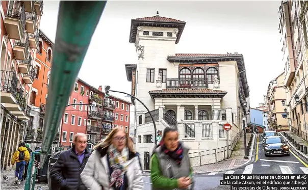 LA CASA DE LAS MUJERES SE HACE ESPERAR