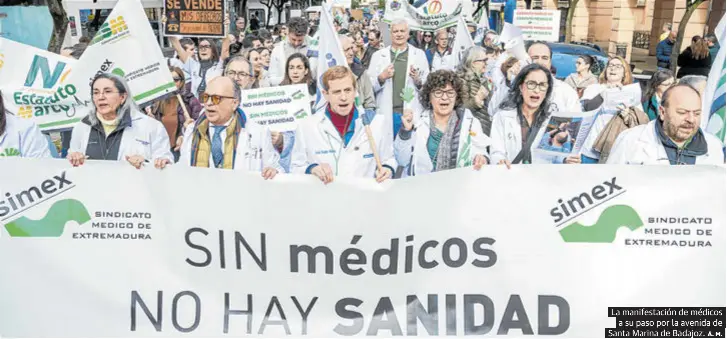 LA HUELGA DE MÉDICOS LLEGA A LA CALLE