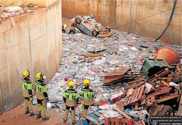 CONTINÚA LA BÚSQUEDA DE VÍCTIMAS EN VALENCIA