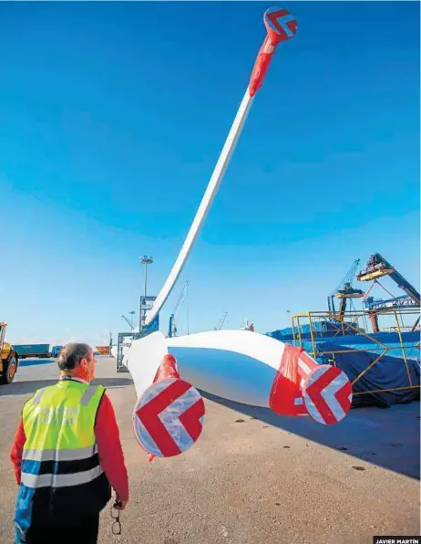 GIGANTES DE VIENTO, DE MOTRIL AL MUNDO