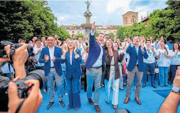 MORENO APUNTA A LOS INDECISOS.