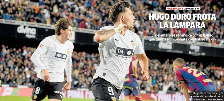 HUGO DURO FROTA LA LÁMPARA