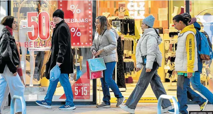 EL FRÍO ANIMA LAS REBAJAS DE ENERO