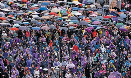 EL FEMINISMO RESISTE EL TEMPORAL