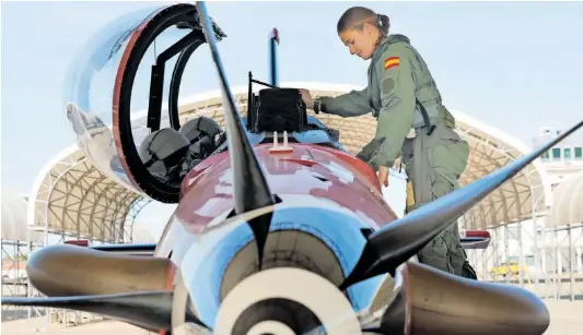 VUELO EN SOLITARIO DE LA PRINCESA LEONOR.