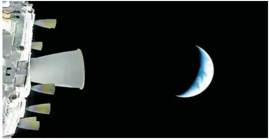 LA ARTEMIS 2 DEJA LA TIERRA ATRÁS