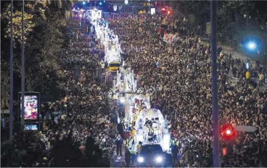 LOS REYES MAGOS ILUMINAN CÓRDOBA