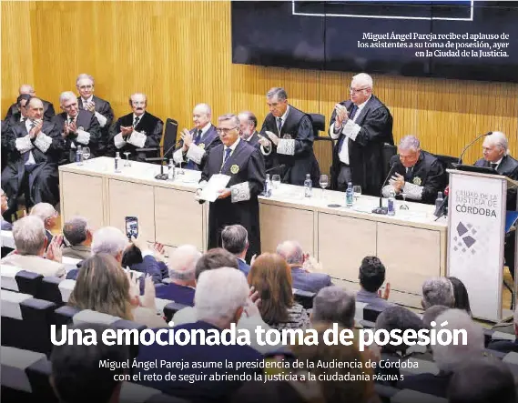 UNA EMOCIONADA TOMA DE POSESIÓN