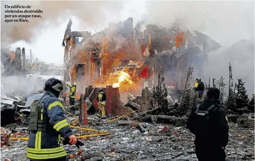 CUATRO AÑOS DE GUERRA DEJAN SIN FUERZAS A UCRANIA