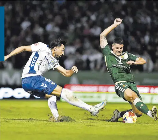 EL TENERIFE SALVA UN PUNTO EN UN PATATAL
