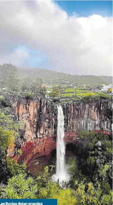 LAS LLUVIAS DEJAN GRANDES CASCADAS EN LOS BARRANCOS