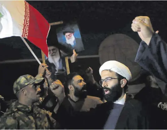 BOMBARDEO A LOS AYATOLÁS