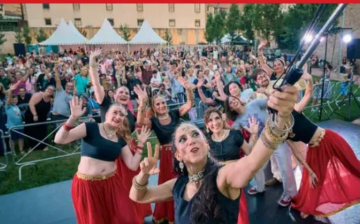 CINE I DANSA A LES NITS ASIÀTIQUES DE VIC