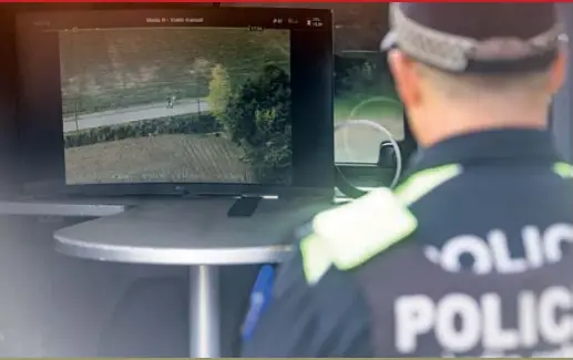 DRONS QUE CONTROLEN ELS PATINETS