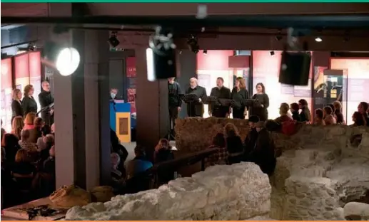 MÚSICA ENTRE MURALLES