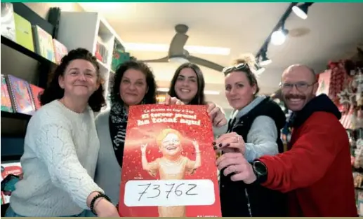 LA GROSSA REPARTEIX ALEGRIA PARETS