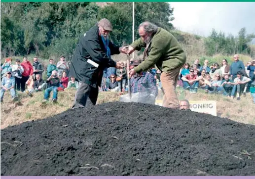 CARBÓ FET COM ANTIGAMENT