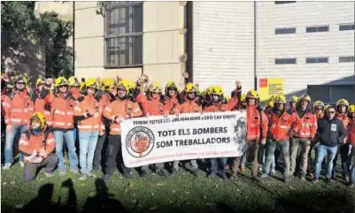 CIEN BOMBEROS VOLUNTARIOS DEMANDAN A LA GENERALITAT