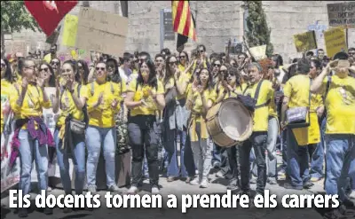 ELS DOCENTS TORNEN A PRENDRE ELS CARRERS