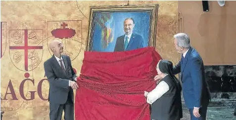ARAGÓN RINDE HOMENAJE A LAMBÁN EN EL PIGNATELLI