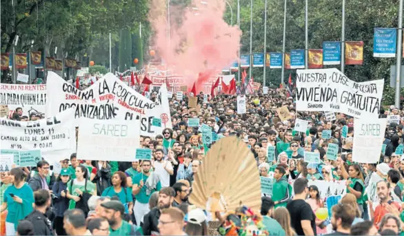 CLAM PEL DRET A L’HABITATGE