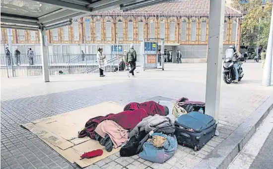 ACAMPADA AL COR DE BARCELONA