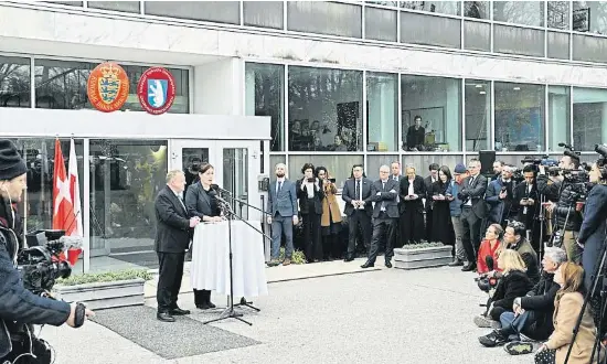 DESACORD TOTAL SOBRE GRENLÀNDIA