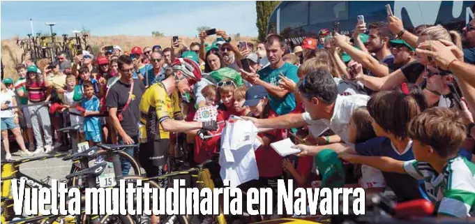VUELTA MULTITUDINARIA EN NAVARRA