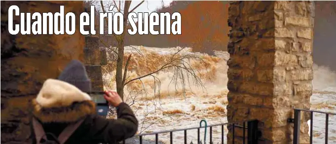 CUANDO EL RÍO SUENA