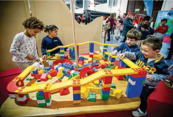 INVASIÓN INFANTIL EN LOS PARQUES DE NAVIDAD