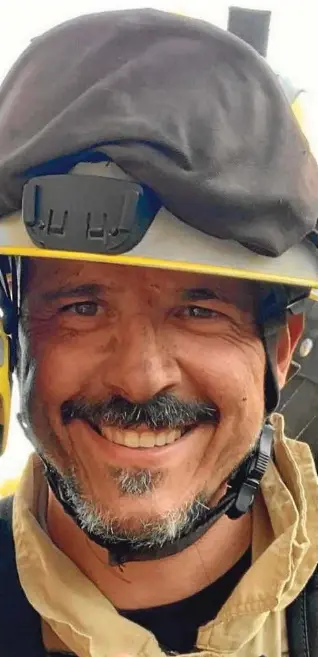 BOMBERO. HÉROE