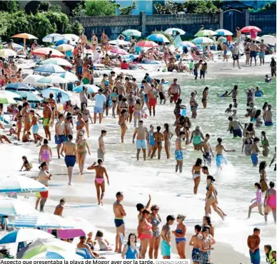 EL CALOR VUELVE A LLENAR LAS PLAYAS