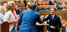 LOS SOCIOS EVITAN LA CAÍDA DE SÁNCHEZ