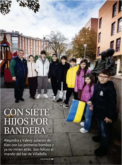 CON SIETE HIJOS POR BANDERA