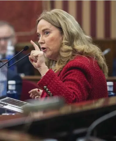 AYALA CONSUMA EL RETO