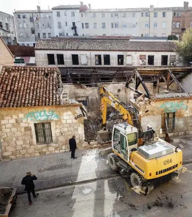 UN ‘POLVORÍN OKUPA’ MENOS