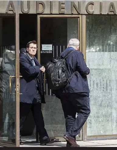 UNA CONSPIRACIÓN COMO ARGUMENTO