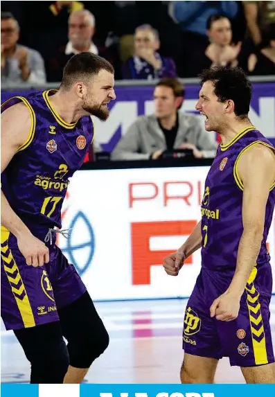 A LA COPA CON ALEGRÍA