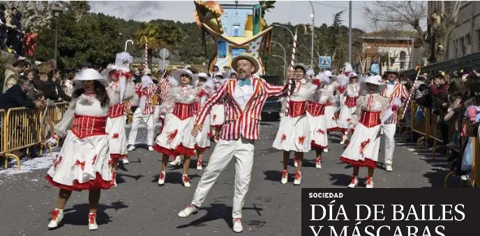 DÍA DE BAILES Y MÁSCARAS