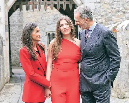 EMOCIÓN EN LA GRADUACIÓN DE LA INFANTA SOFÍA