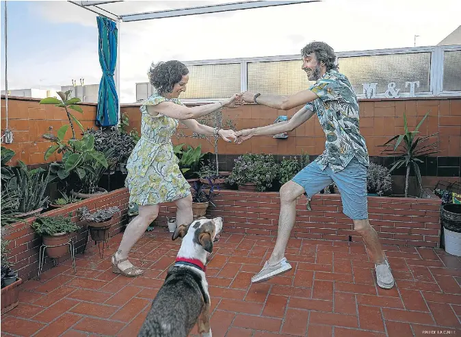 MARTA MÓNICA SÁNCHEZ I TONI DOMÈNECH “QUE NO SIGUEM PARES NO VOL DIR QUE NO SIGUEM UNA FAMÍLIA”