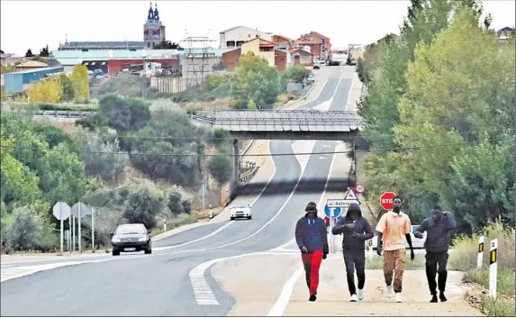 ASTORGA ACOGE MIGRANTES PROCEDENTES DE CANARIAS